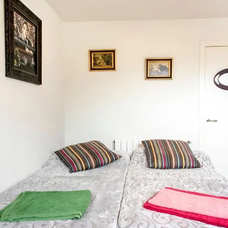 Appealing In With Terrace 펜션 산비센테데라바케라